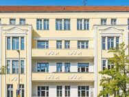 Urbane Kapitalanlage nahe der Spree - vermietete 4-Zi.-Wohnung mit Balkon in Charlottenburg - Berlin