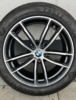 Neuwertige M5 BMW Felgen mit Reifen - Obernburg (Main)