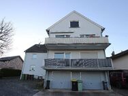 MFH Königswinter-Thomasberg 4 Wohnungen 317m² WFL+7 Garagen 824m² Grundstück 27336 EUR p.a.+NK - Königswinter