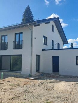 Neubau-in Dingolfing – zentrale Lage, moderne Gestaltung - Gangkofen