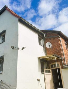 Historie trifft Substanz – einzigartiges Haus mit Hof, Brunnen, Nebengelasse & Kellergewölbe zu verkaufen! - Teutschenthal