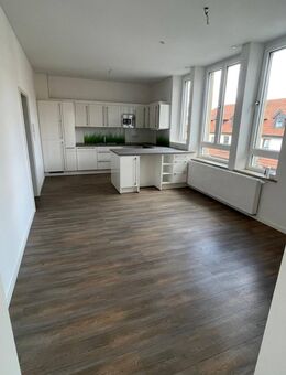 Moderne 4,5-Zimmer-Wohnung mit Loggia in Lichtenfels - Lichtenfels (Bayern)