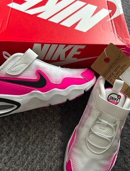 Nike Air Max Größe 34 und 33,5 - Wettin-Löbejün Lettewitz