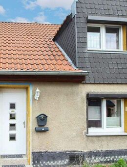 Charmantes Reihenmittelhaus mit Potenzial in Bernburg (Saale) - Bernburg (Saale)