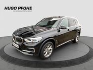 BMW X5, xDrive40i xLine Laser, Jahr 2022 - Schwerin