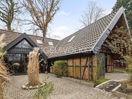 Vereint modernen Standard und Tradition: top gepflegtes Landhaus mit 5 Zimmern - Ammersbek
