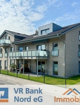 Exklusive KfW-55 Dachgeschoss-ETW in bevorzugter Wohnlage mit 2 Balkonen und Stellplatz - Friedrichstadt