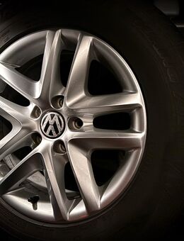 VW Tiguan 5N Sharan 7N Original Alu-Felgen LK 5x112 ET33 Reifen 215/65 R16 - Nottuln