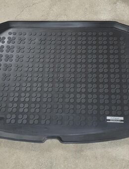 SEAT LEON Limosine ab 4.20 Azuga-Gummi-Kofferraumwanne - Bonn Friesdorf