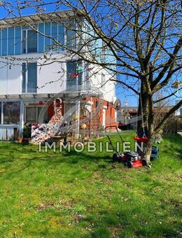 Exklusives Wohnen auf großem Grundstück mit ca. 167m², 7 Zimmern, Garten, Vollkeller, Sauna etc. + 2 Stellplätze in Boberg - Hamburg