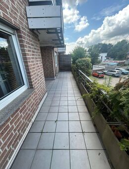 geräumige 2,5 Zimmer Wohnung mit sehr großem Balkon - Dinslaken
