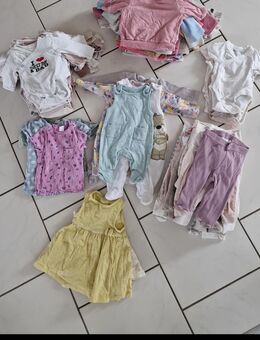 Mädchenpaket Größe 50/56 - Lübeck