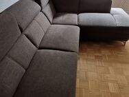 Neuwertiges Sofa in L-Form - Frankfurt (Main) Niedereschbach