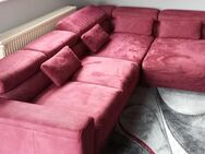 Super schönes Sofa in dunkelrot zu verkaufen - Löningen