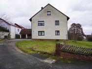 2-Familien-Haus mit großem Grundstück in ruhiger Lage - Auerbach (Oberpfalz)