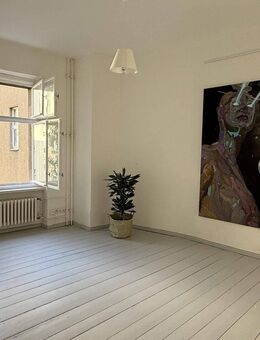 Bezugsfreie schöne 1-Zimmer Altbauwohnung in der Nähe des Schlosses Charlottenburg (provisionsfrei) - Berlin