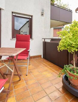 Einziehen und wohlfühlen - individuell geschnittene 3-Zimmer-Wohnung mit Balkon & TG-Stellplatz - Freiberg (Neckar)