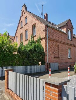Ein Haus im Haus - Geräumige Eigentumswohnung auf zwei Etagen in Gütersloh - Gütersloh