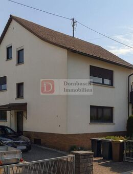 Top!! Mehrfamilienhaus 3 Wohneinheiten, 2 Garagen & wohnähnlichem Gartenhaus - Frankfurt (Main)