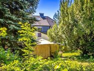 Leverkusen-Quettingen: Charmantes Ein- bis Zweifamilienhaus mit viel Potenzial auf großem Grundstück - Leverkusen