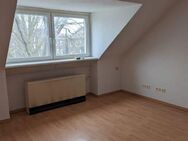 gemütliche Dachgeschoßwohnung ab sofort zu mieten - Gelsenkirchen