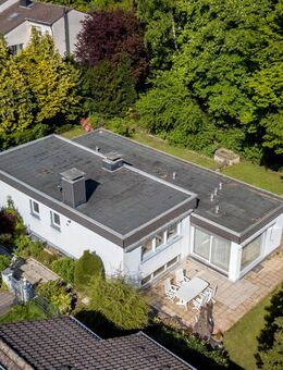 Wohnkomfort auf ganzer Linie: Großzügiger Bungalow mit Gartenidylle in Niederwenigern - Hattingen