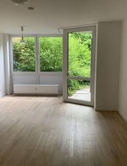 Nur Anfragen von Studis und Azubis // Helles 1-Zimmer Appartement mit schöner Wohnküche und Balkon - Lüneburg