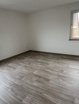 Renovierte 2 Zimmer Wohnung mit großer Wohnküche Erwitte - Erwitte