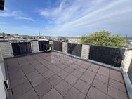 Was für ein Ausblick! 4 Raum Dachgeschoss-Wohnung mit Terrasse! - Gera
