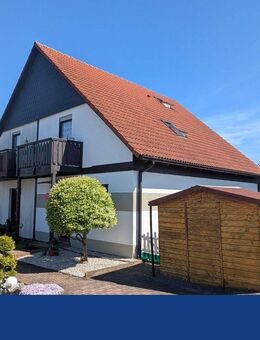 Charmante Doppelhaushälfte mit überdachter Terrasse und Pool - Bad Lausick