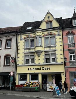 Stadthaus in zentraler Lage mit vier Wohnungen und einem Ladengeschäft mit sehr guter Rendite! - Stockach
