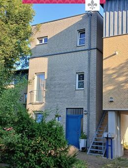 RAUMWUNDER-REIHENHAUS IN ROSENTHAL - Berlin