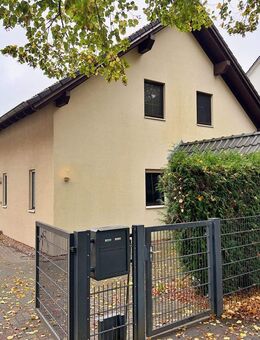 Zweifamilienhaus in Schönow bei Berlin zur Eigennutzung oder Vermietung - Bernau (Berlin)