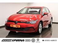 VW Golf, 1.5 TSI VIII Life, Jahr 2021 - Pirna