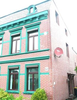 25355 Barmstedt ! Die stolze Dame 125 Jahre historisch im Gewand schick gepflegter Zustand teilweise 4 fach hochwertige Dielen Liebhaberstück ! - Barmstedt