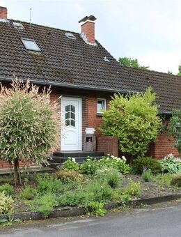 Charmantes Einfamilienhaus mit großem Grundstück in ruhiger Lage in Soltau-Tiegen - Soltau