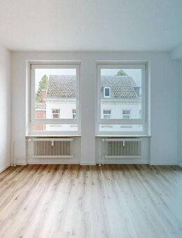 WOHNQUALITÄT AUF DEN PUNKT - Charmante Wohnung mit EBK im gepflegten Haus - Rendsburg