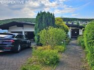 Solides Ein- bis Zweifamilienhaus mit Blick über Bad König - Bad König