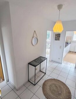 Geräumige 2-Zimmer-DG-Wohnung mit Balkon in Lintorf aktuell im Angebot... - Ratingen