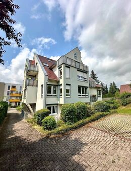 Stylische 3 Raum Maisonette Wohnung im Erdgeschoss sowie 1.OG inkl. Einbauküche, Terrasse und PKW-Tiefgaragenstellplatz - Weimar