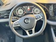VW Touareg, 3.0 Atmosphere V6 TDI, Jahr 2019 - München