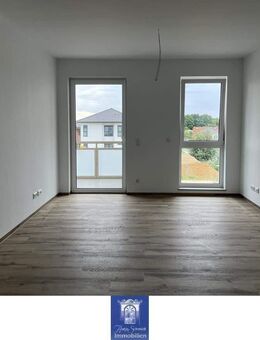 Ihr neuer Lieblingsplatz! Modern saniert, Balkon, Fußbodenheizung, EBK! - Arnsdorf