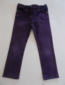 Jeans für Mädchen der Marke Staccato Lila Gr. 116 zu verkaufen. - Bielefeld