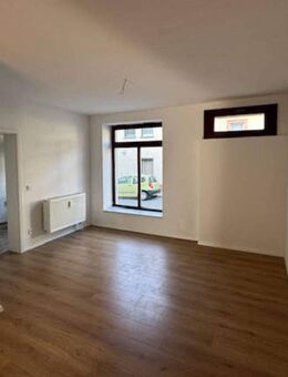 Renovierte 3-Zimmer-Wohnung mit modernem Tageslichtbad - Penig