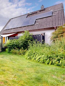 Entspanntes Wohnen in ruhiger Lage: Haus mit Terrasse und klimatisiertem Dachgeschoss - Berlin