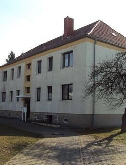 Sanierte 5-Raum-Wohnung mit Badewanne und viel Platz zum Spielen - Gera