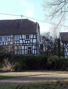 *** Außergewöhnliches Fachwerkanwesen in wunderschöner Naturlage mit Potential *** - Mehren (Landkreis Altenkirchen (Westerwald))