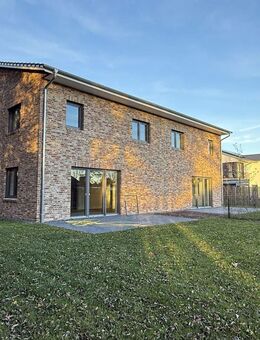 Moderne Doppelhaushälfte im Neubaugebiet - Uetersen