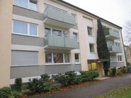 Puchheim, Hochparterre, 2 ZKB, ca. 75 m² Wfl., Balkon, ruhig, 2017 komplett saniert, EBK gegen Ablöse - Puchheim