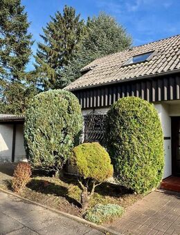 TRADITIONELL: ARCHITEKTONISCH SCHÖNE DOPPELHAUSHÄLFTE IN IDYLLISCHER LAGE! - Gaiberg